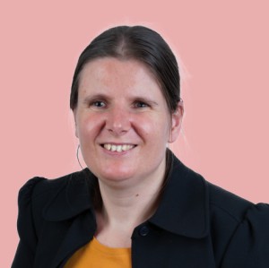A portrait of Dr Sarah Bryan, workshop leader